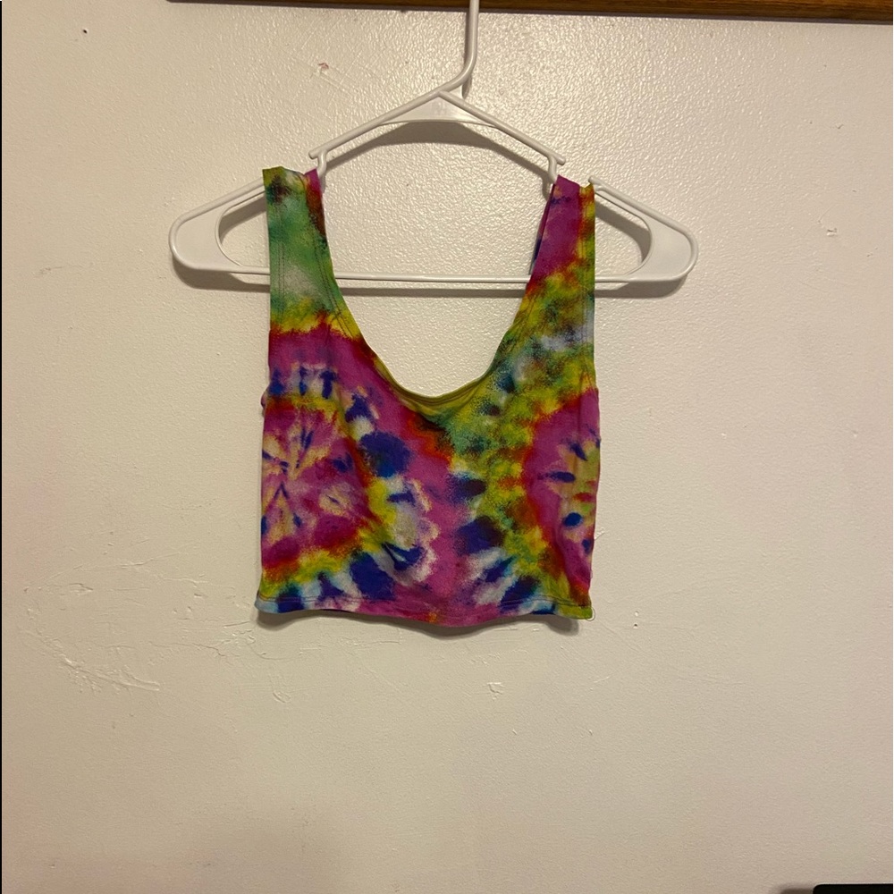 Absolutely ❤️ it! Tie Dye Cropped Tank Top
